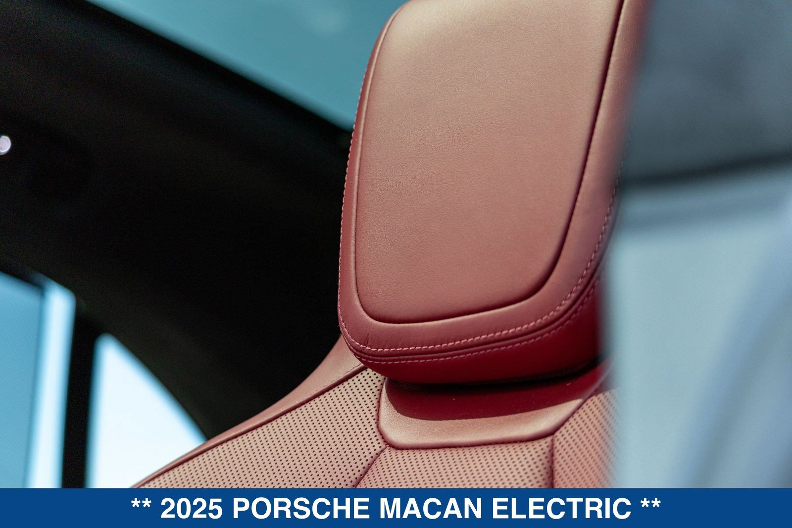Used 2025 Porsche Macan Turbo Electric AWD/4WD image 56