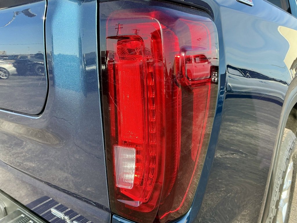 Used 2022 GMC Sierra 1500 SLT image 16