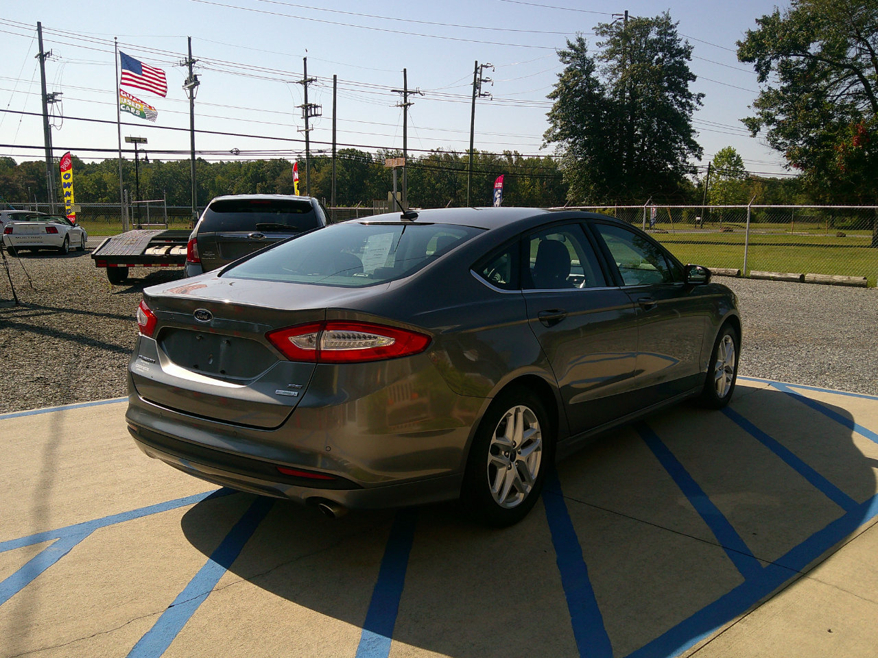 Used 2013 Ford Fusion SE image 3