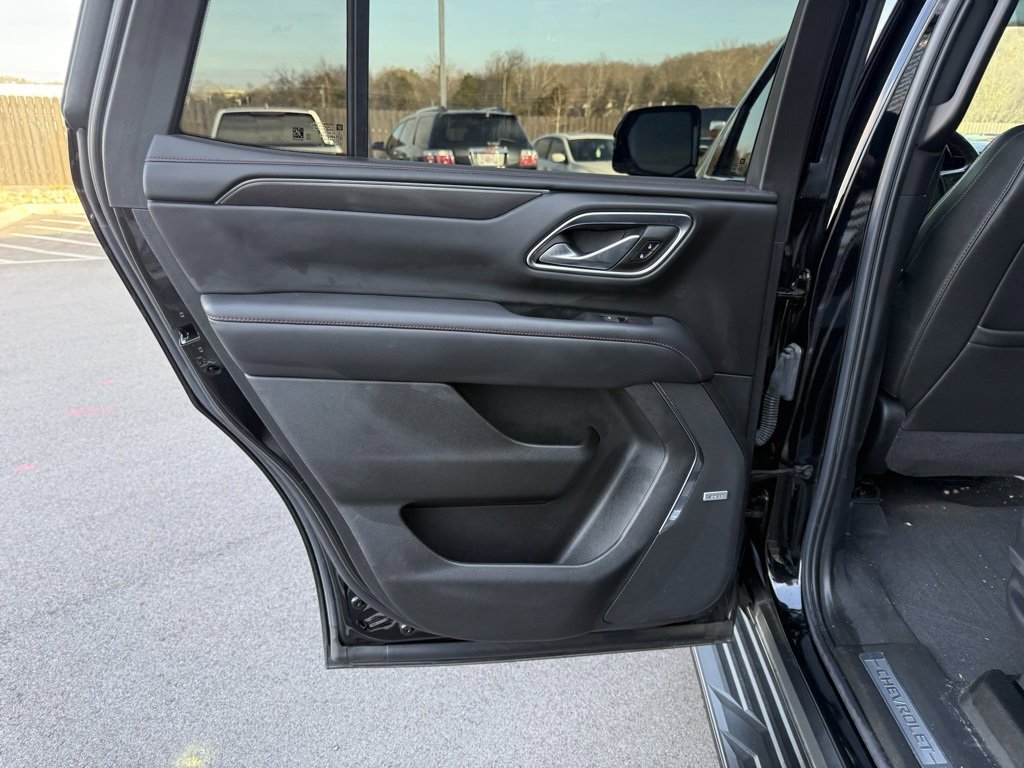 Used 2022 Chevrolet Tahoe RST w/ Luxury Package image 23