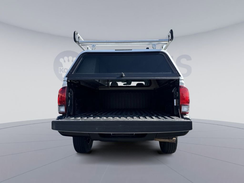 Used 2019 Toyota Tacoma SR image 22