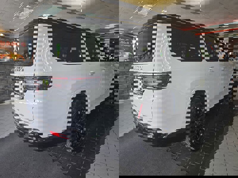 Used 2024 Jeep Grand Wagoneer L Series II w/ Quick Order Packagew 28T image 3