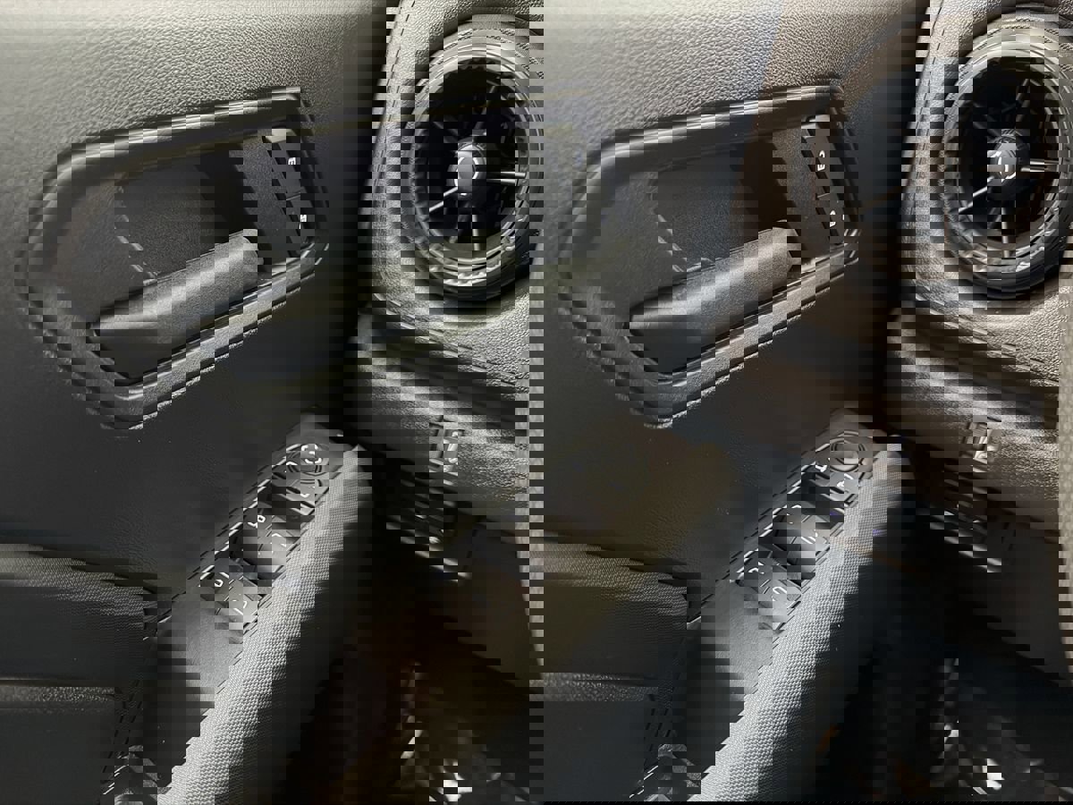 Used 2026 Chevrolet Colorado Trail Boss image 17