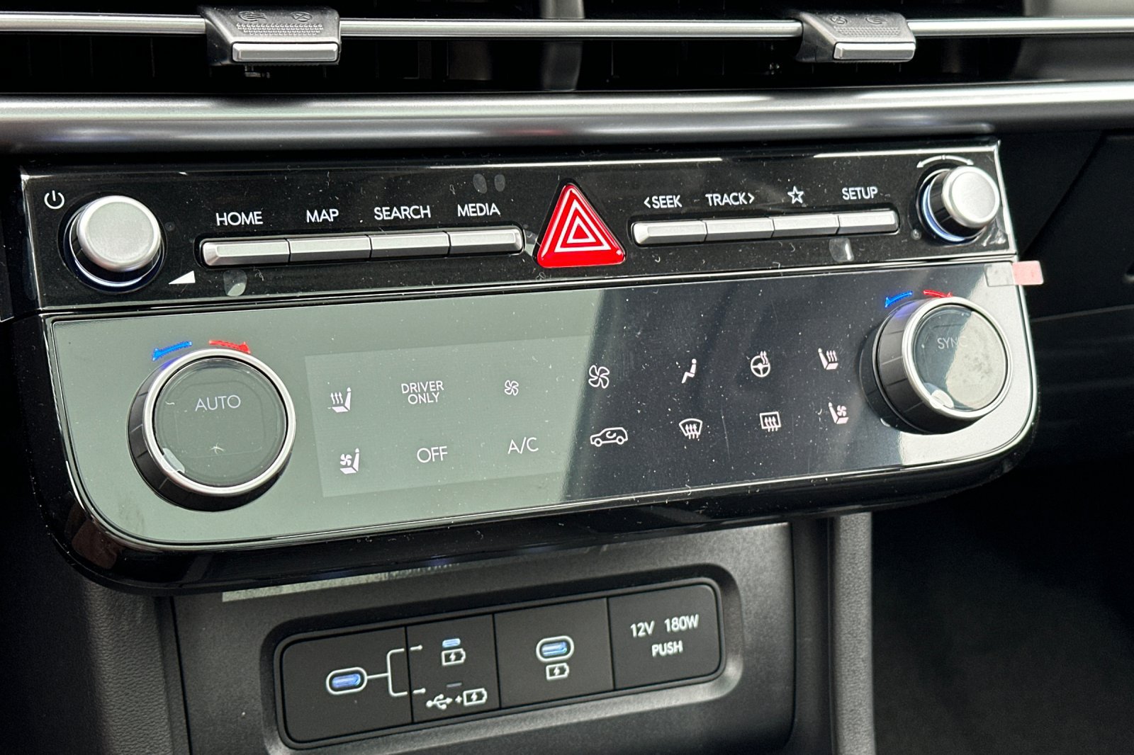 New 2026 Hyundai Tucson Limited AWD/4WD image 21