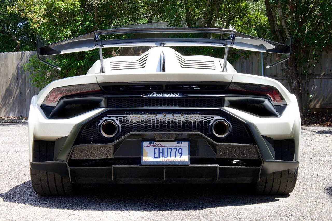 Used 2023 Lamborghini Huracan STO RWD image 4