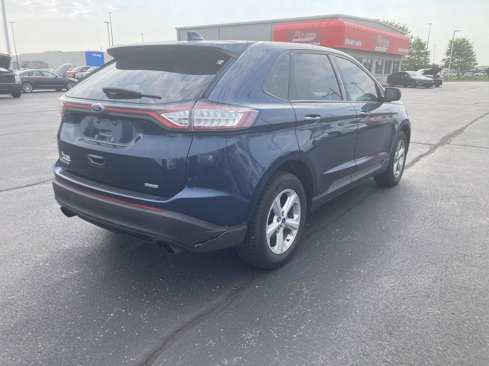 Used 2017 Ford Edge SE FWD image 7