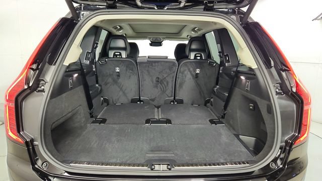New 2026 Volvo XC90 T8 Plus w/ Protection Package Premier AWD/4WD image 42