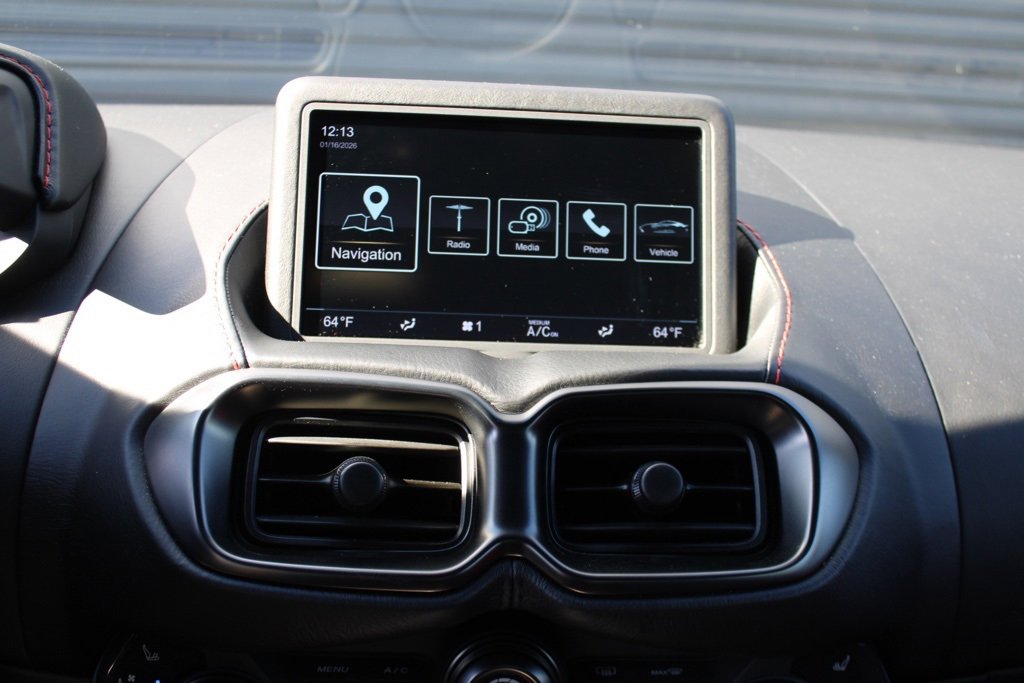 Used 2020 Aston Martin V8 Vantage Coupe image 26