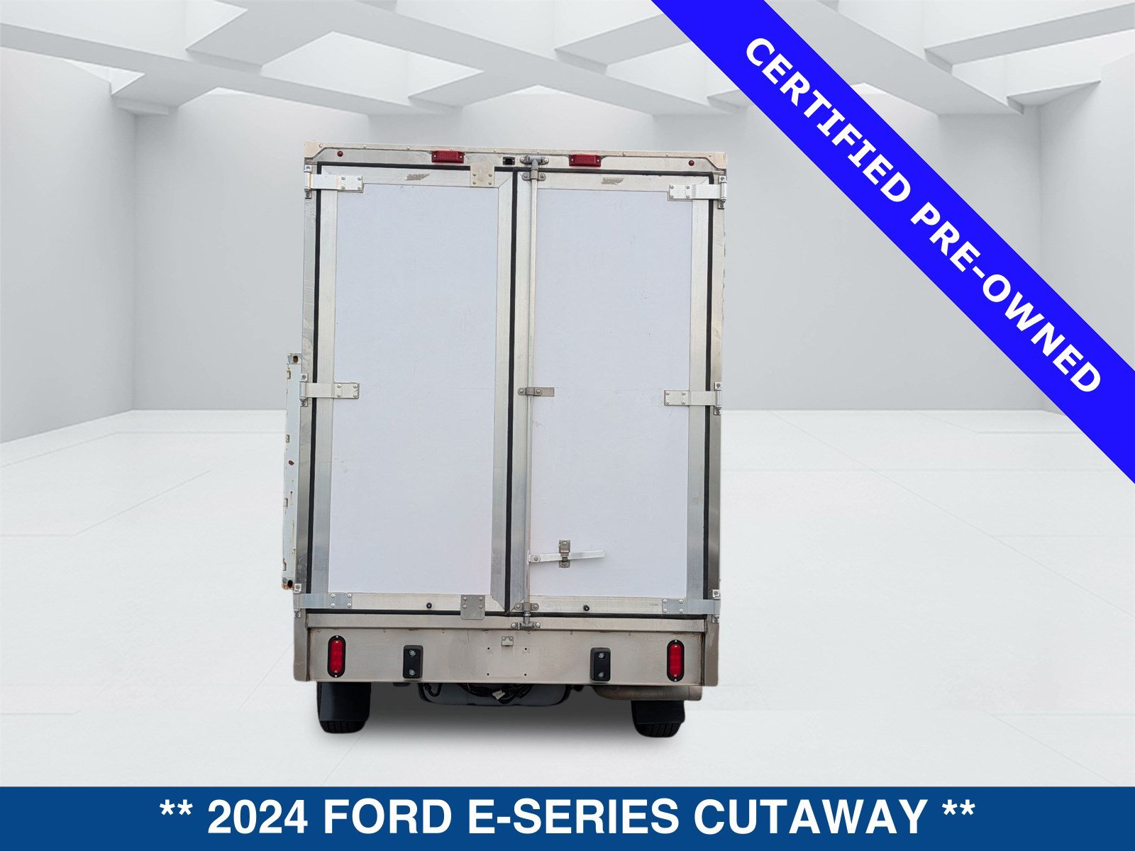 Certified 2024 Ford E-350 and Econoline 350 Super Duty w/ Power Windows & Locks Group RWD image 5
