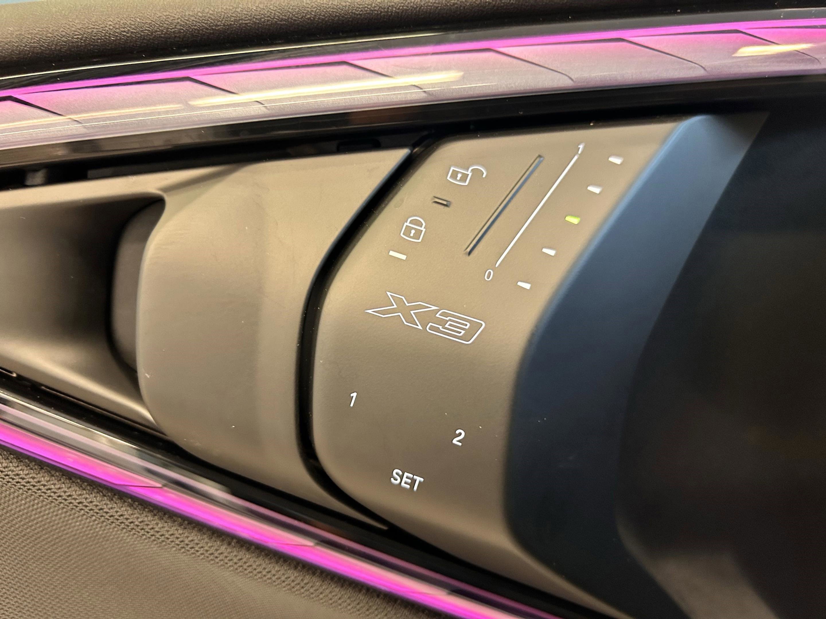 Used 2025 BMW X3 xDrive30i image 17