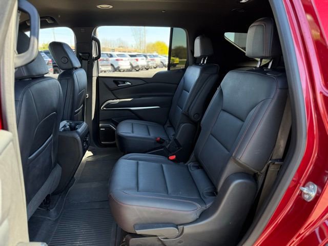 Used 2025 Chevrolet Traverse Z71 w/ Enhanced Driving Package AWD/4WD image 15