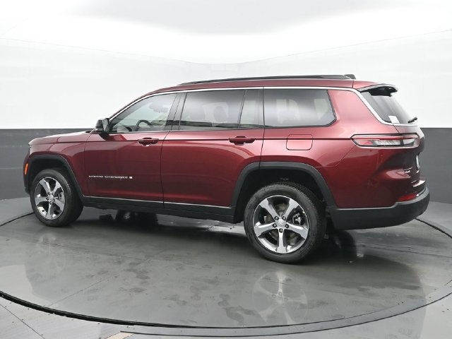 New 2025 Jeep Grand Cherokee L Limited w/ Luxury Tech Group II AWD/4WD image 3