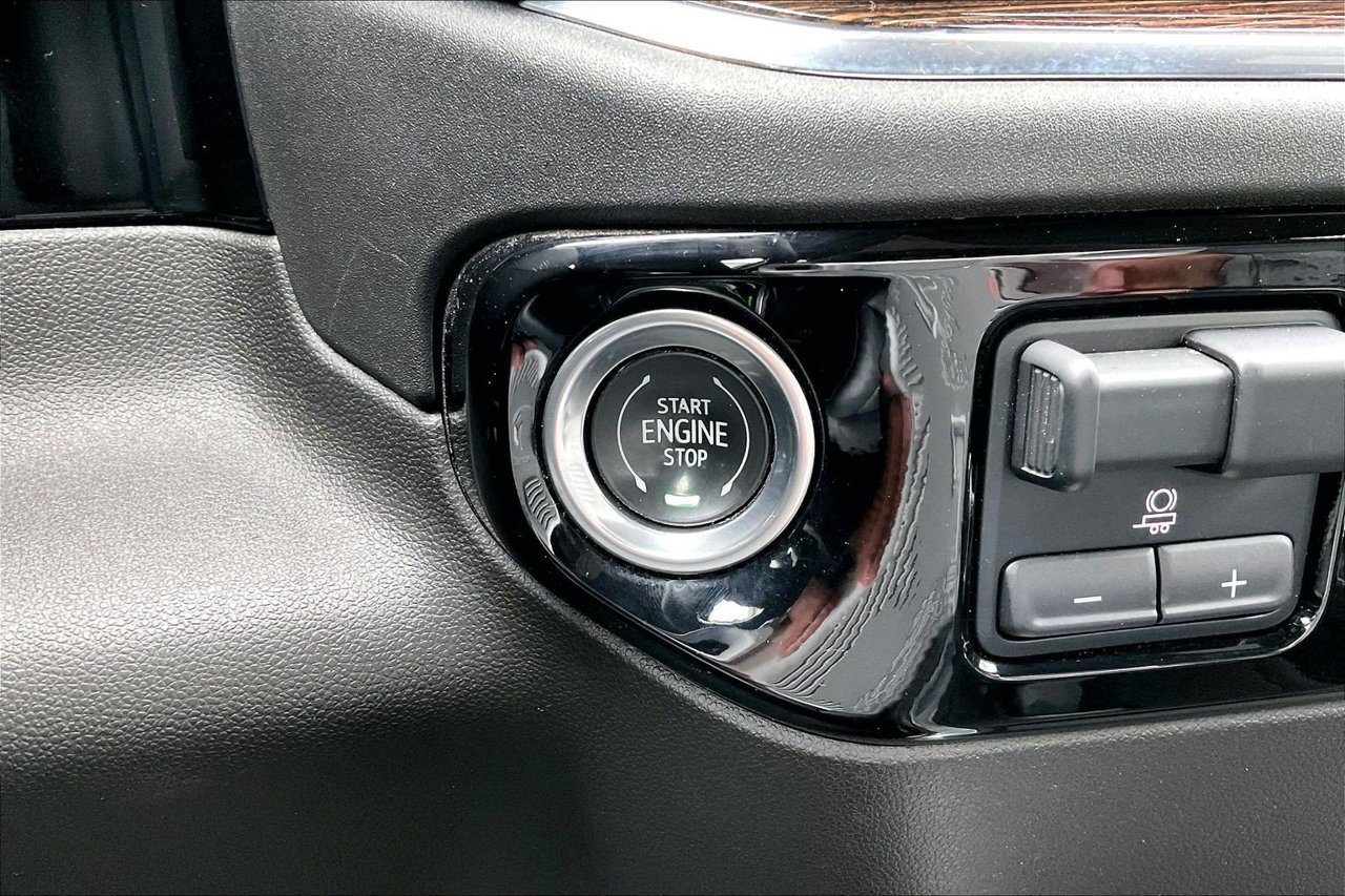 Used 2023 GMC Sierra 1500 Elevation w/ Elevation Premium Package AWD/4WD image 27