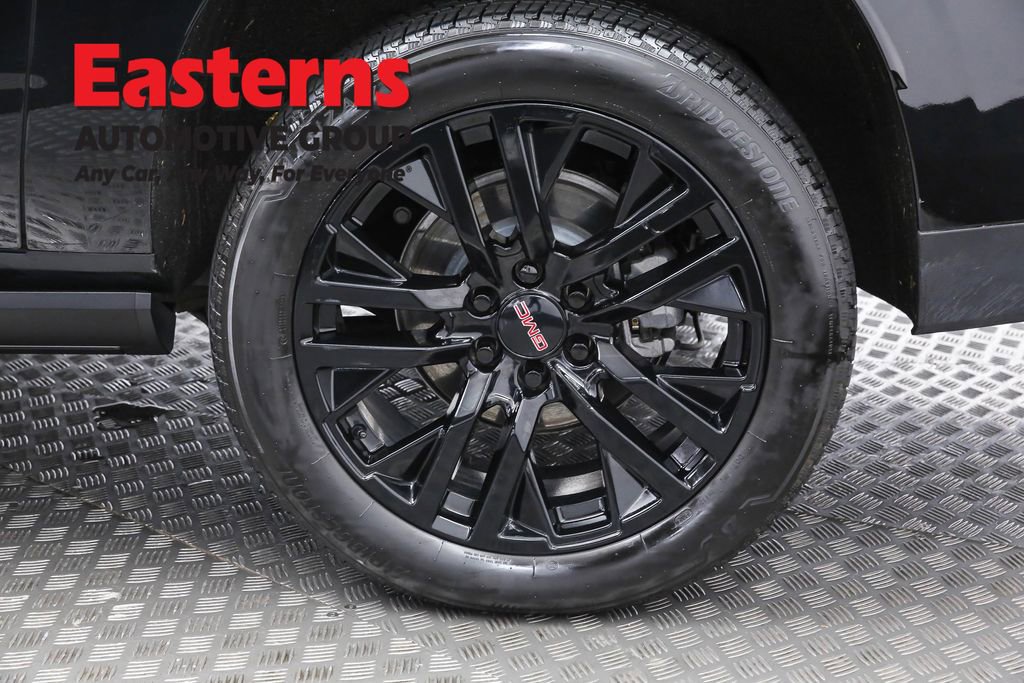 Used 2025 GMC Yukon XL Denali w/ Denali Reserve Package image 37