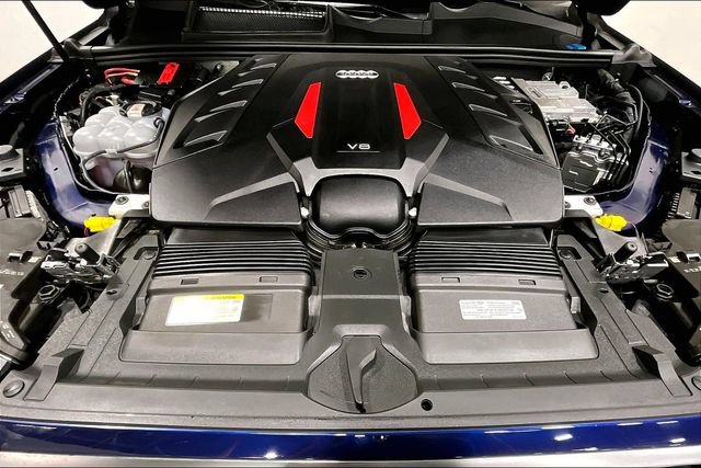 Used 2023 Audi SQ7 Prestige AWD/4WD image 6