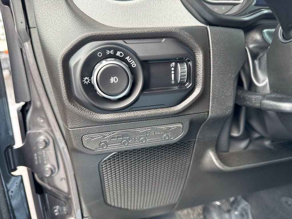 Certified 2025 Jeep Wrangler Willys image 16