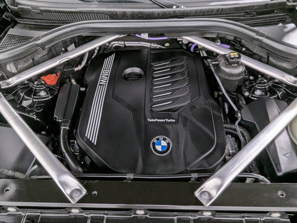 Used 2022 BMW X5 xDrive40i w/ M Sport Package AWD/4WD image 48