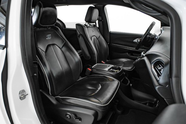 Used 2019 Chrysler Pacifica Limited w/ Advanced Safetytec Group image 37