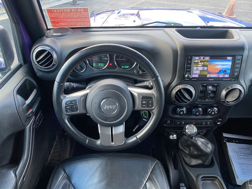 Used 2018 Jeep Wrangler Unlimited Sahara w/ Dual Top Group image 15