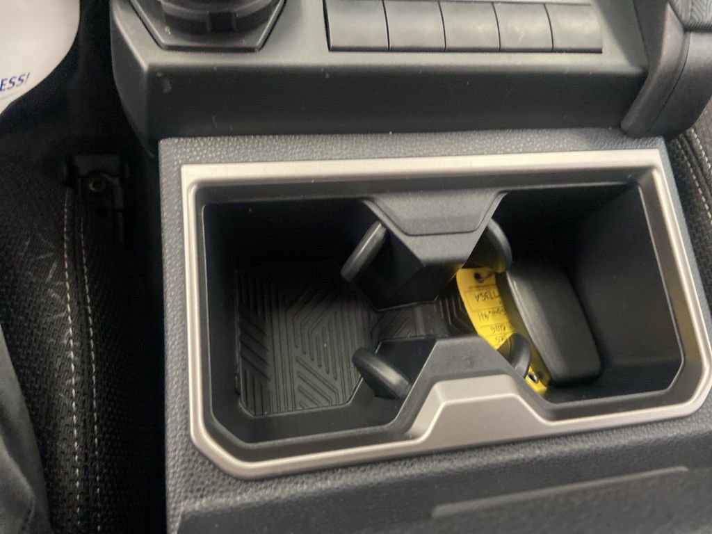 Used 2025 Toyota 4Runner SR5 AWD/4WD image 37