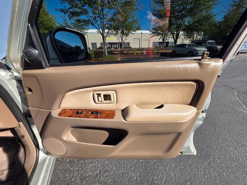 Used 2000 Toyota 4Runner Limited AWD/4WD image 44