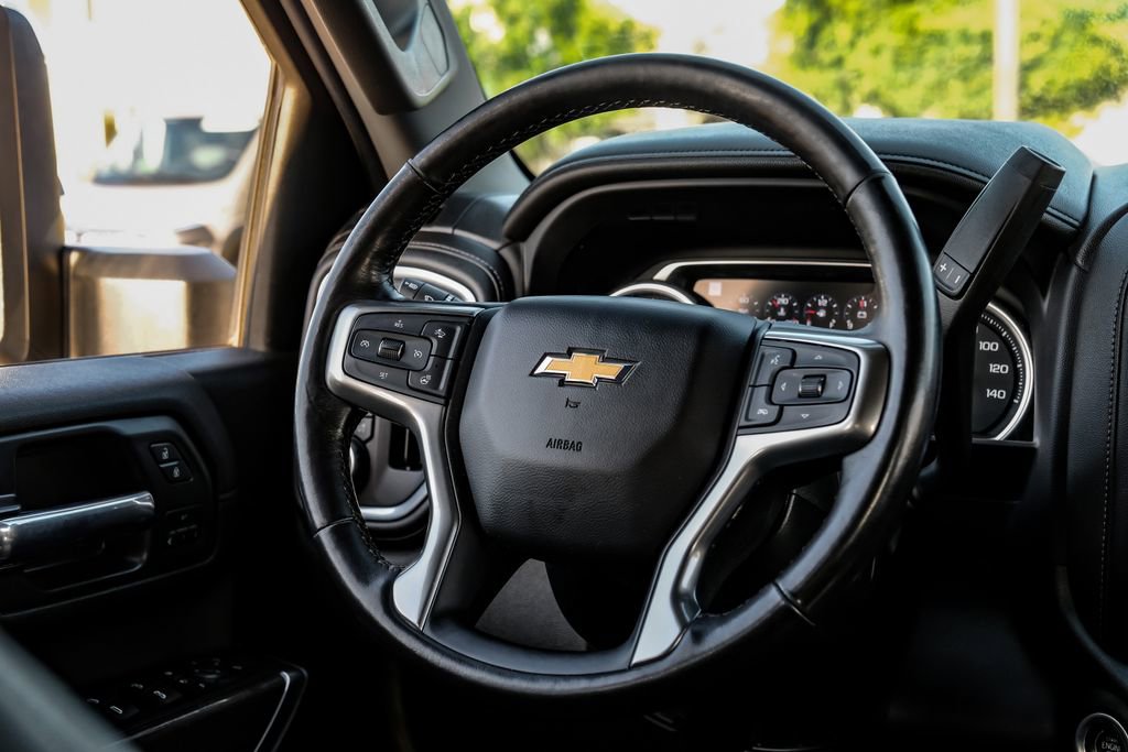 Used 2022 Chevrolet Silverado 3500 LTZ w/ Z71 Chrome Sport Edition AWD/4WD image 15