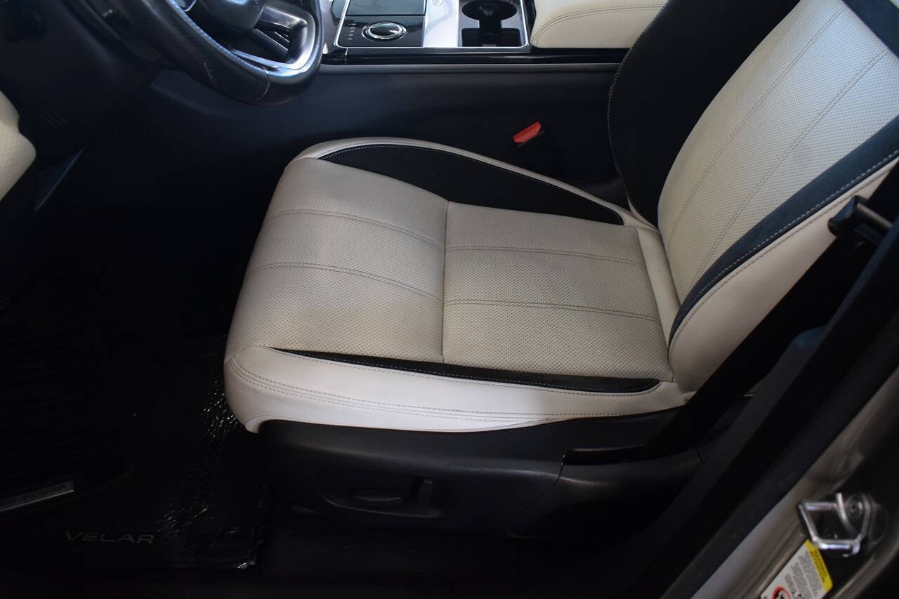 Used 2018 Land Rover Range Rover Velar S AWD/4WD image 60