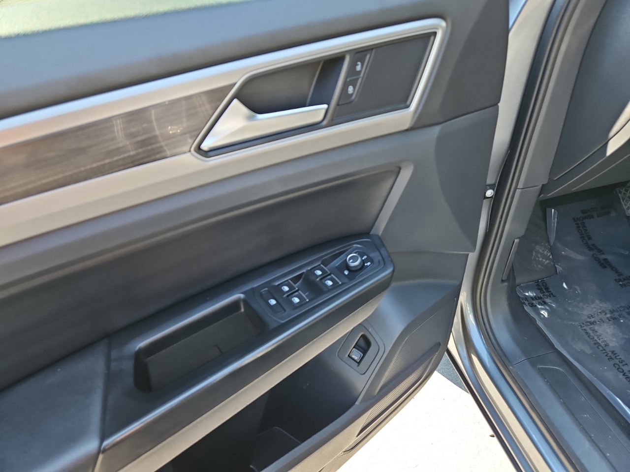 Used 2019 Volkswagen Atlas SE image 20