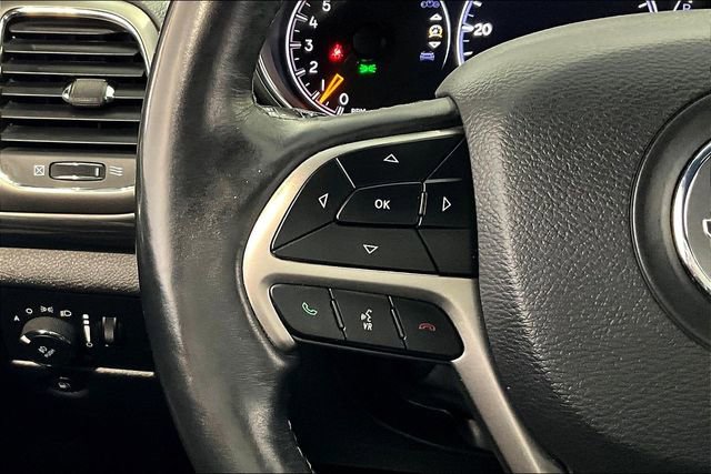 Used 2019 Jeep Grand Cherokee Altitude image 11