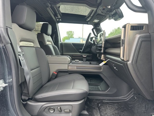 New 2025 GMC Hummer EV 2X image 7
