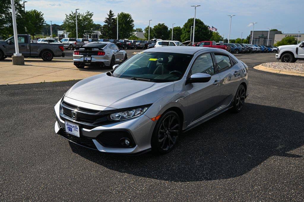 Used 2018 Honda Civic Sport image 9
