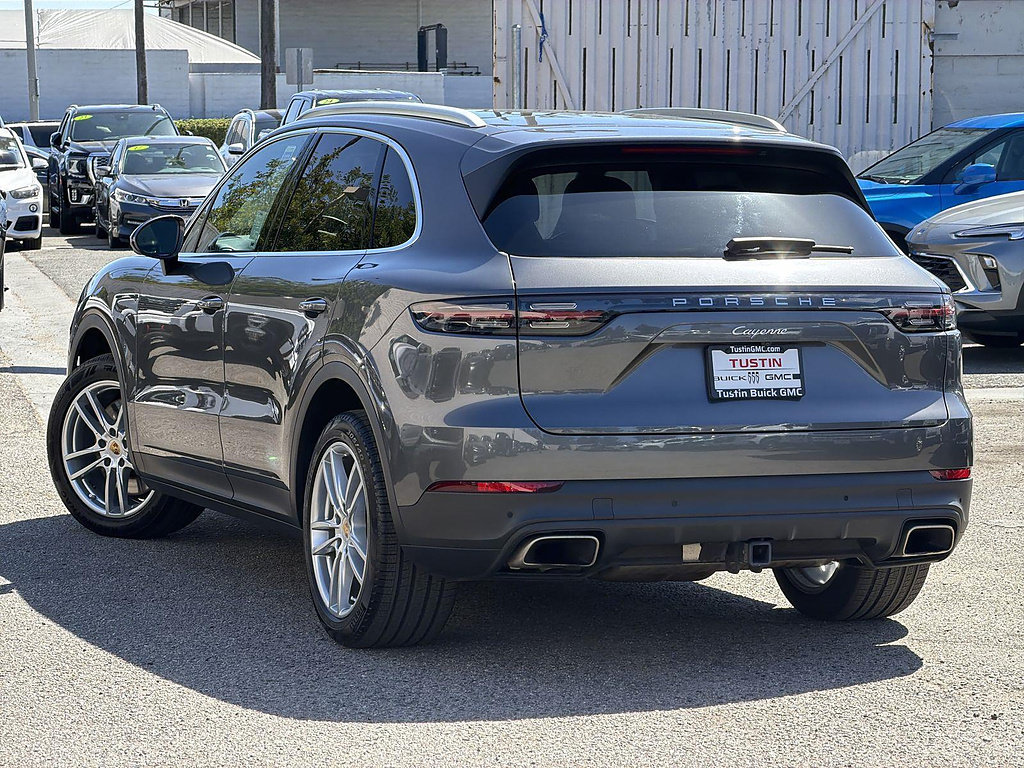 Used 2023 Porsche Cayenne AWD/4WD image 7