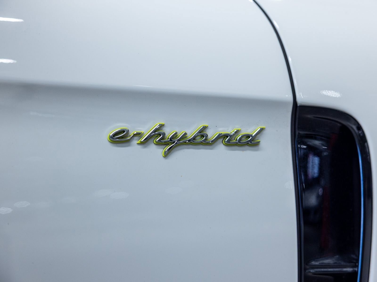 Certified 2020 Porsche Panamera 4 image 20