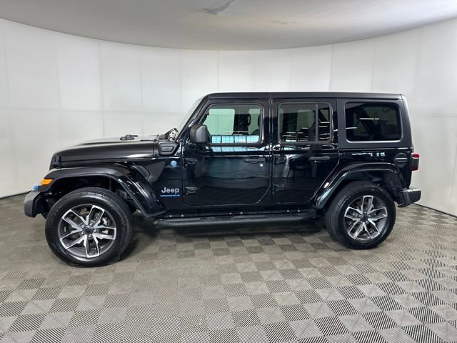 Used 2024 Jeep Wrangler Unlimited w/ Convenience Group image 6