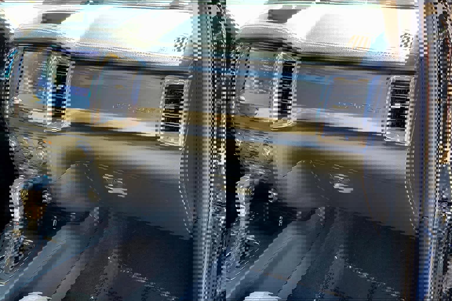 Used 2019 Ford Ranger Lariat w/ Equipment Group 501A Mid image 18