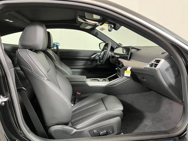 Used 2025 BMW 430i xDrive Coupe w/ Convenience Package image 21