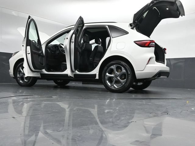 Certified 2024 Ford Escape ST-Line w/ Tech Pack #1 AWD/4WD image 58