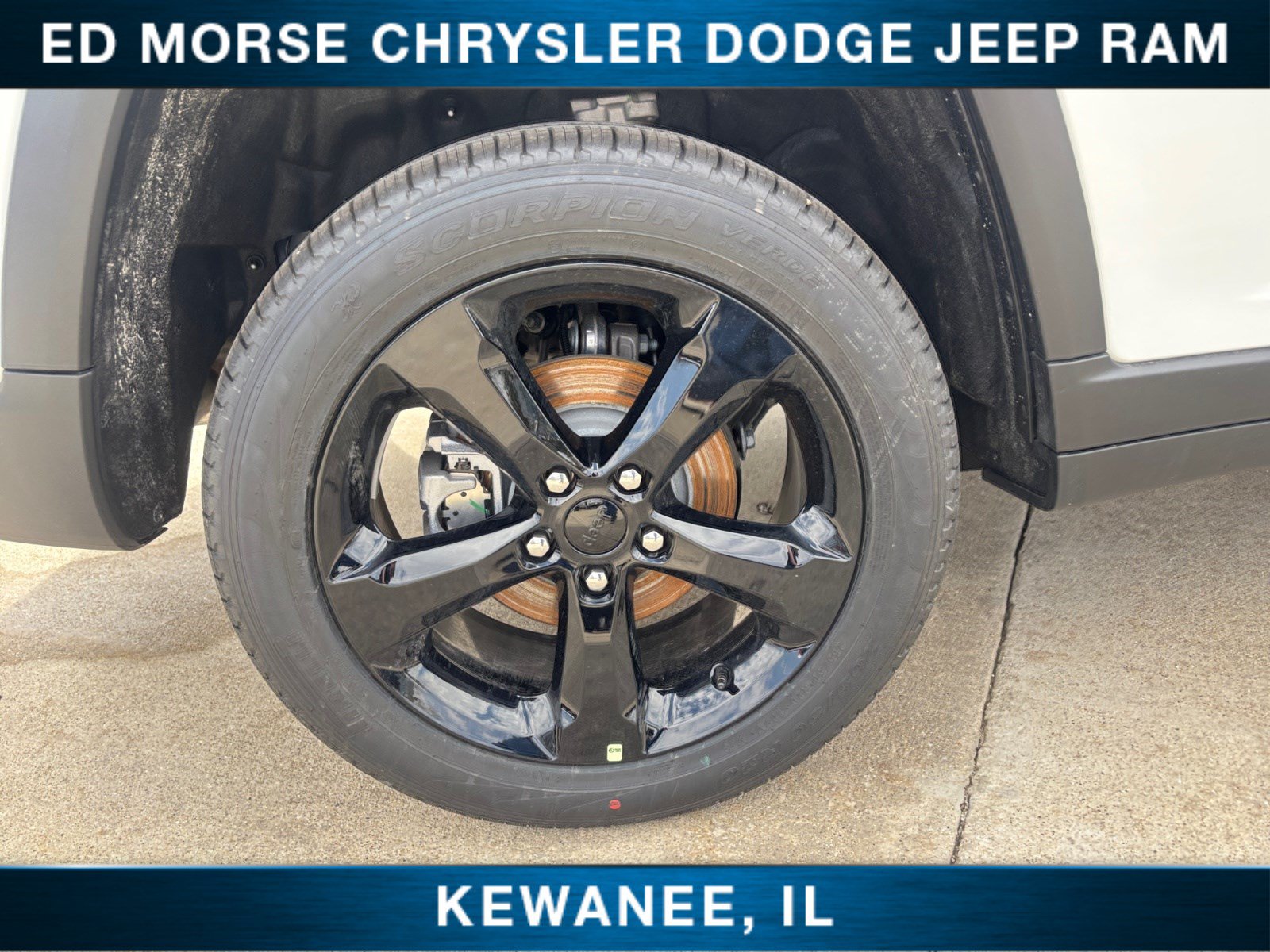 New 2026 Jeep Grand Cherokee Limited w/ Limited Altitude Package AWD/4WD image 17