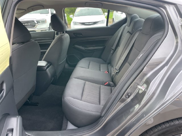 Used 2025 Nissan Altima 2.5 SV FWD image 28