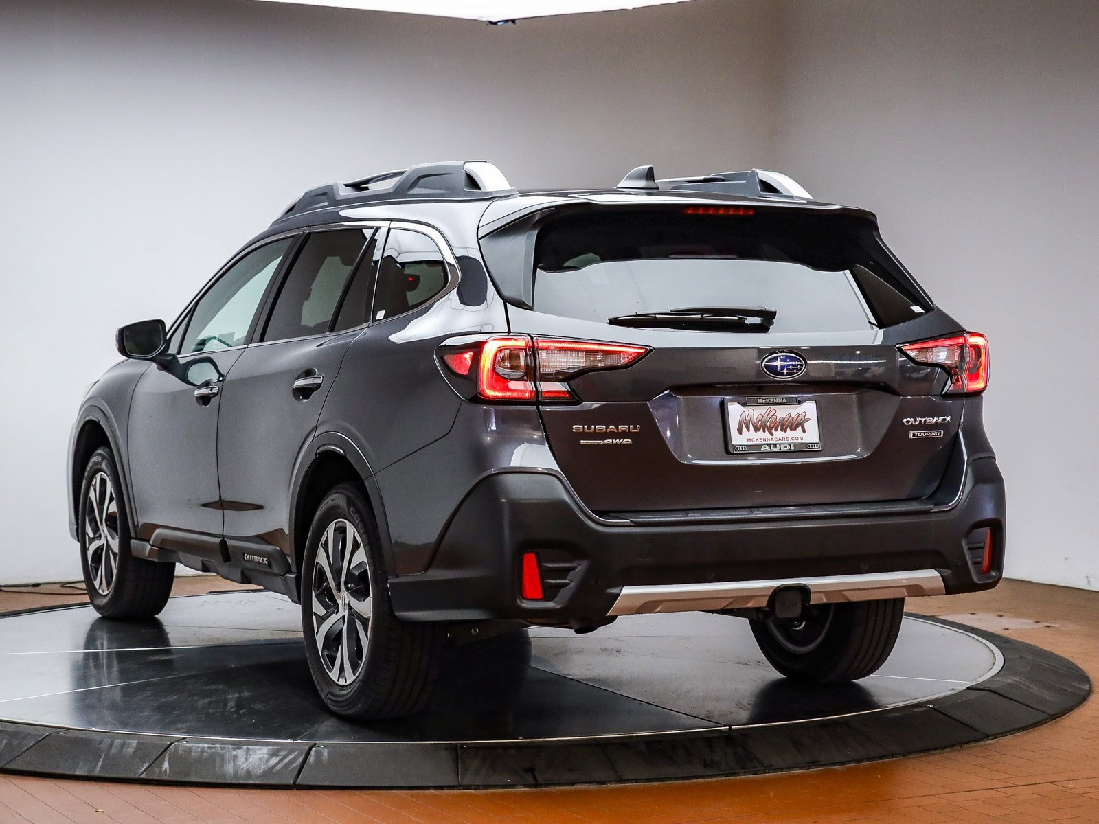Used 2022 Subaru Outback Touring image 9