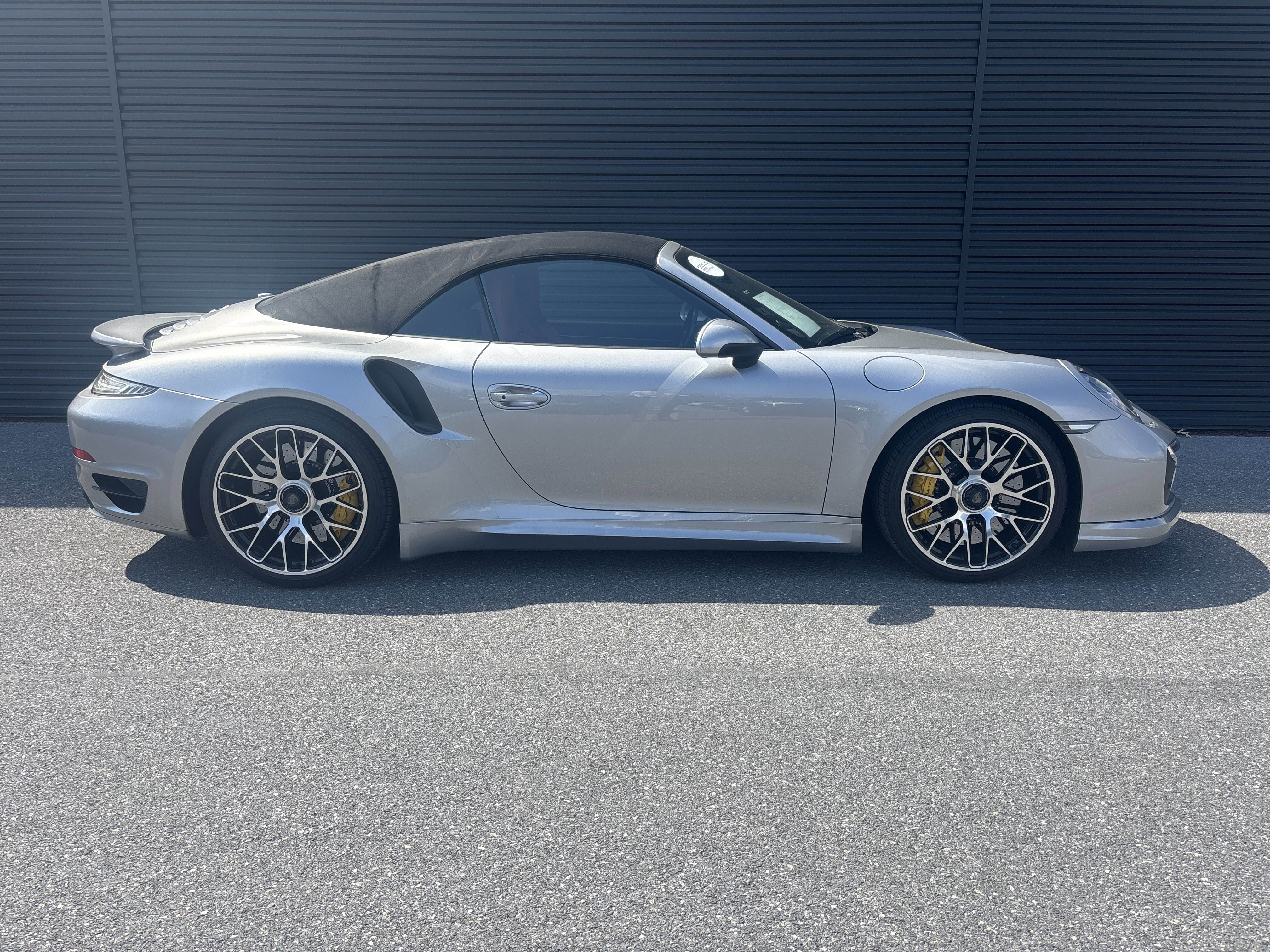 Certified 2015 Porsche 911 Turbo image 6