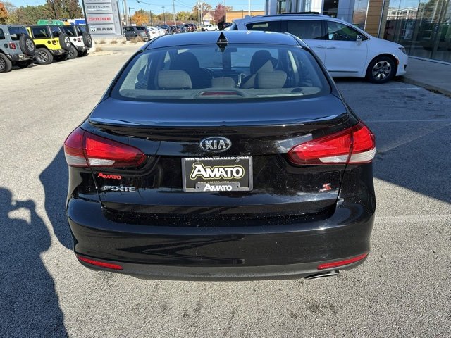 Used 2017 Kia Forte S image 7