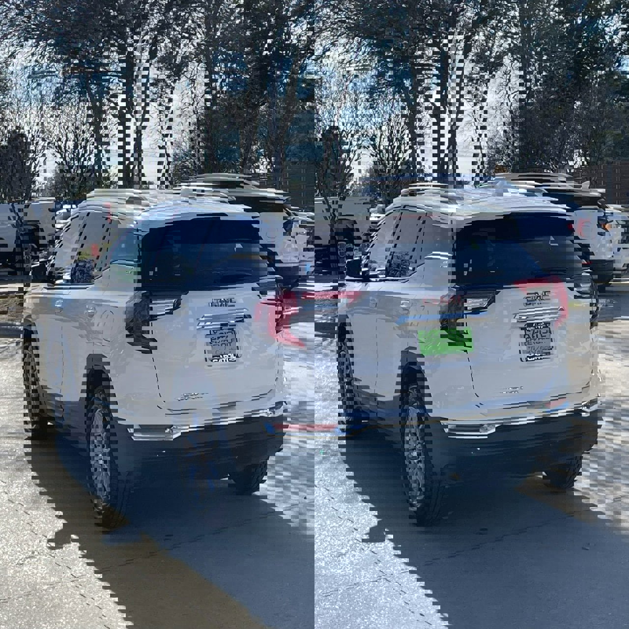 Used 2024 GMC Terrain SLT image 4