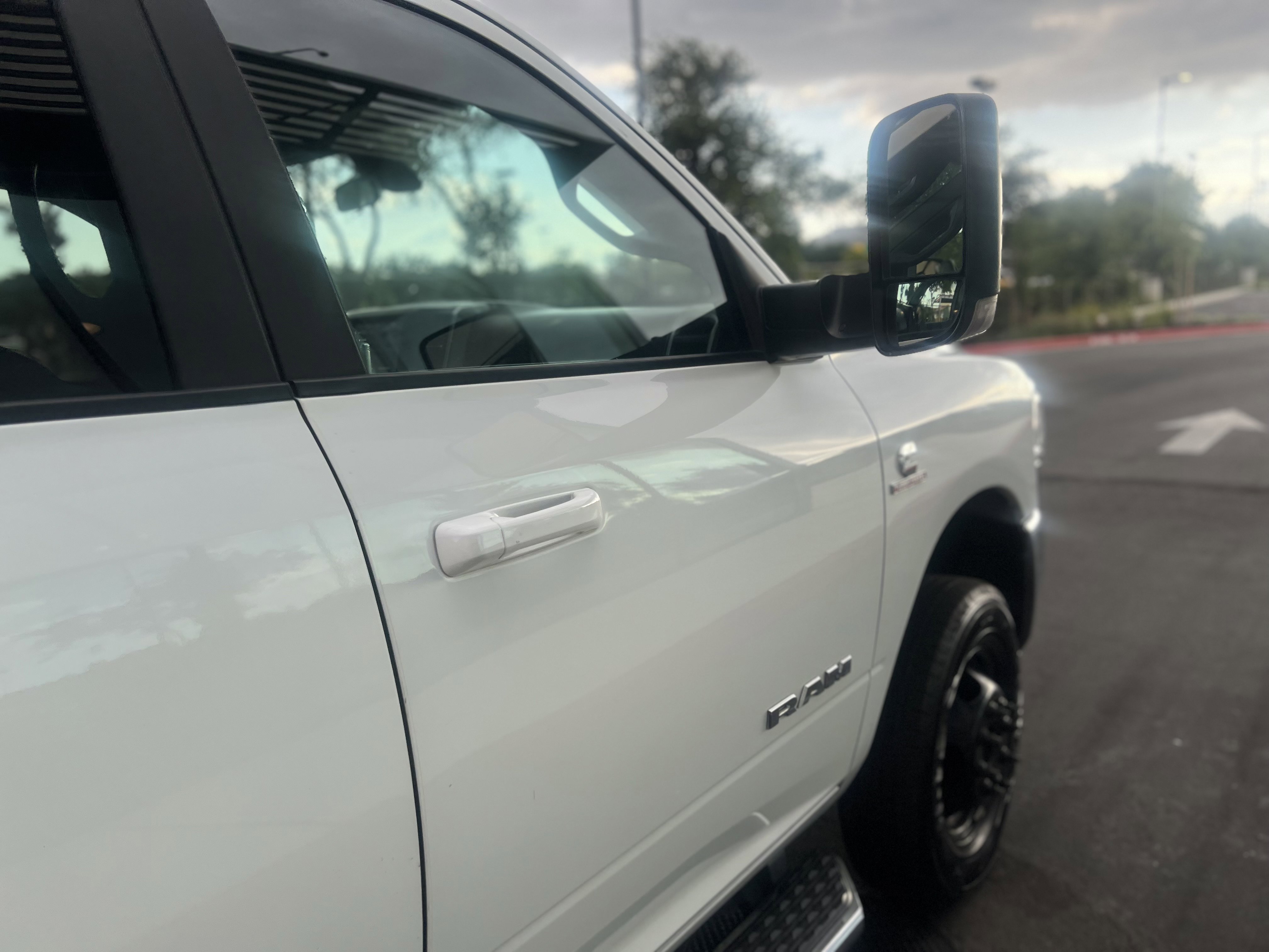 Used 2022 RAM 3500 Big Horn AWD/4WD image 32