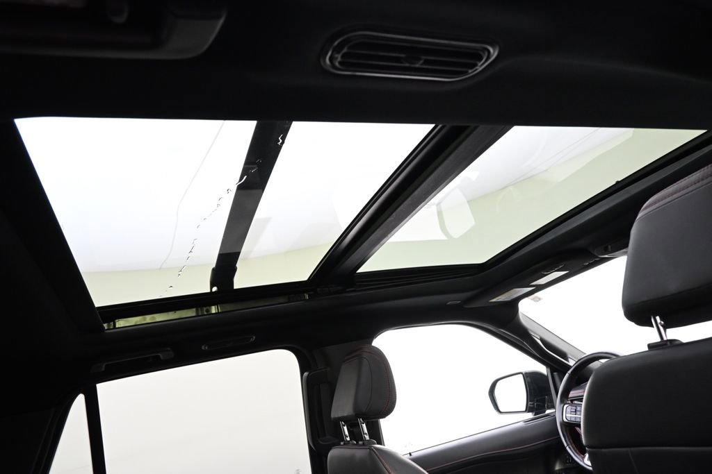 Used 2022 Ford Expedition Max Limited image 17