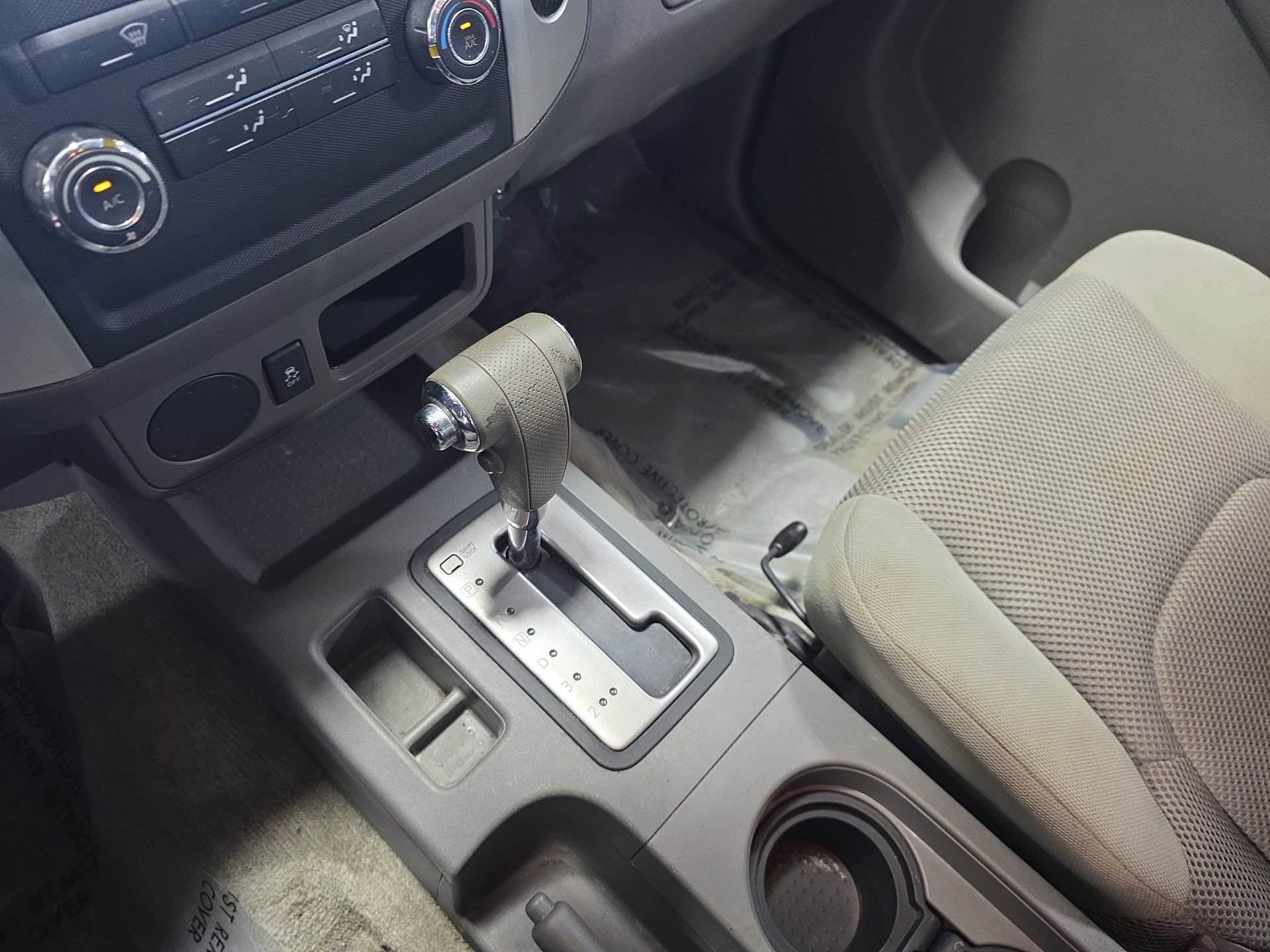 Used 2012 Nissan Frontier SV w/ SV Premium Utility Pkg image 23