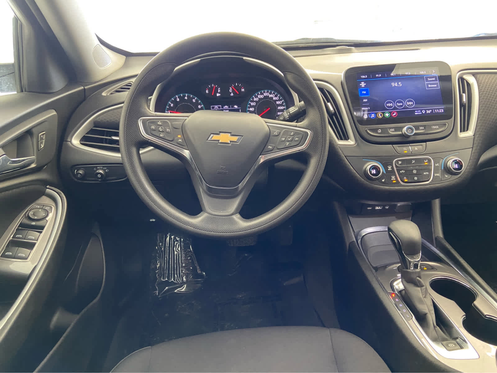 Used 2024 Chevrolet Malibu LT image 17