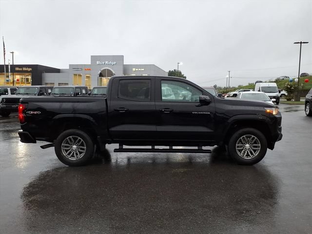 Used 2024 Chevrolet Colorado LT w/ LT Convenience Package AWD/4WD image 4