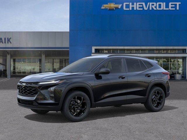 New 2026 Chevrolet Trax LT w/ Driver Confidence Package FWD image 2