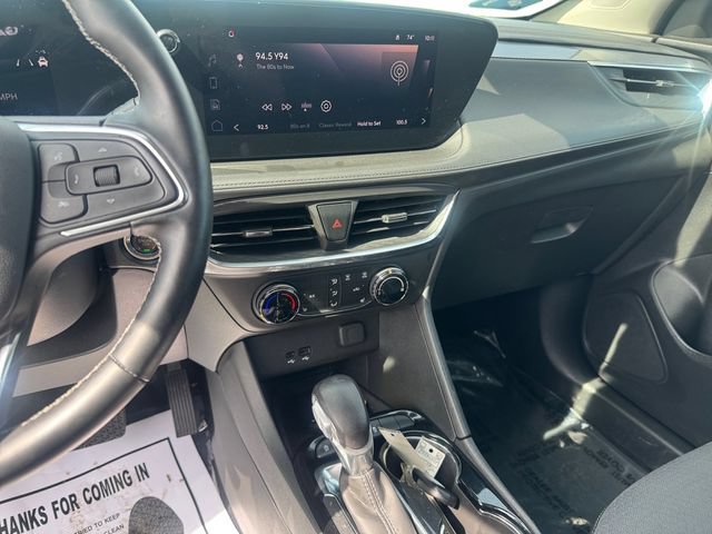 Used 2024 Buick Encore GX Preferred w/ Comfort Package FWD image 15